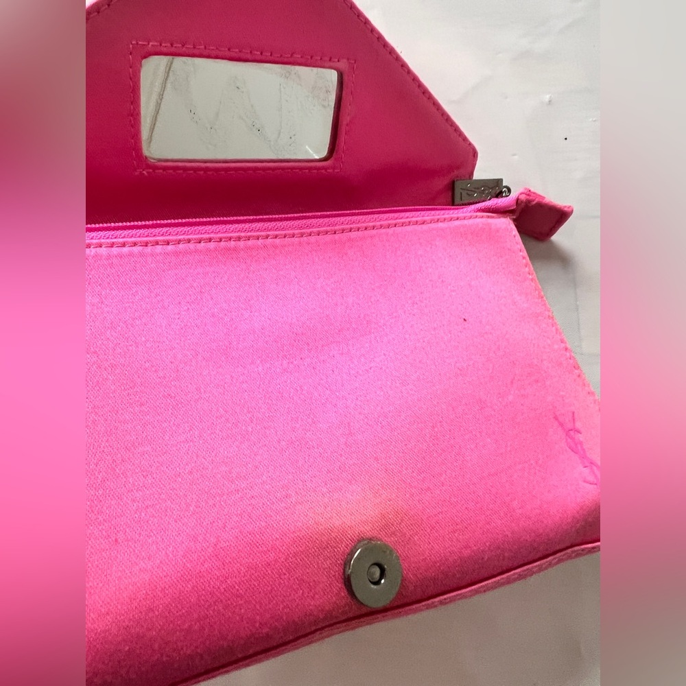 Yves Saint Laurent Novelty Clutch Bag Pink mirror pouch with zipper charm - Picture 6 of 14